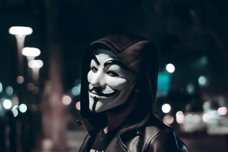 AI 資安自主找出 500 個零日漏洞，黑帽駭客門檻歸零的警訊