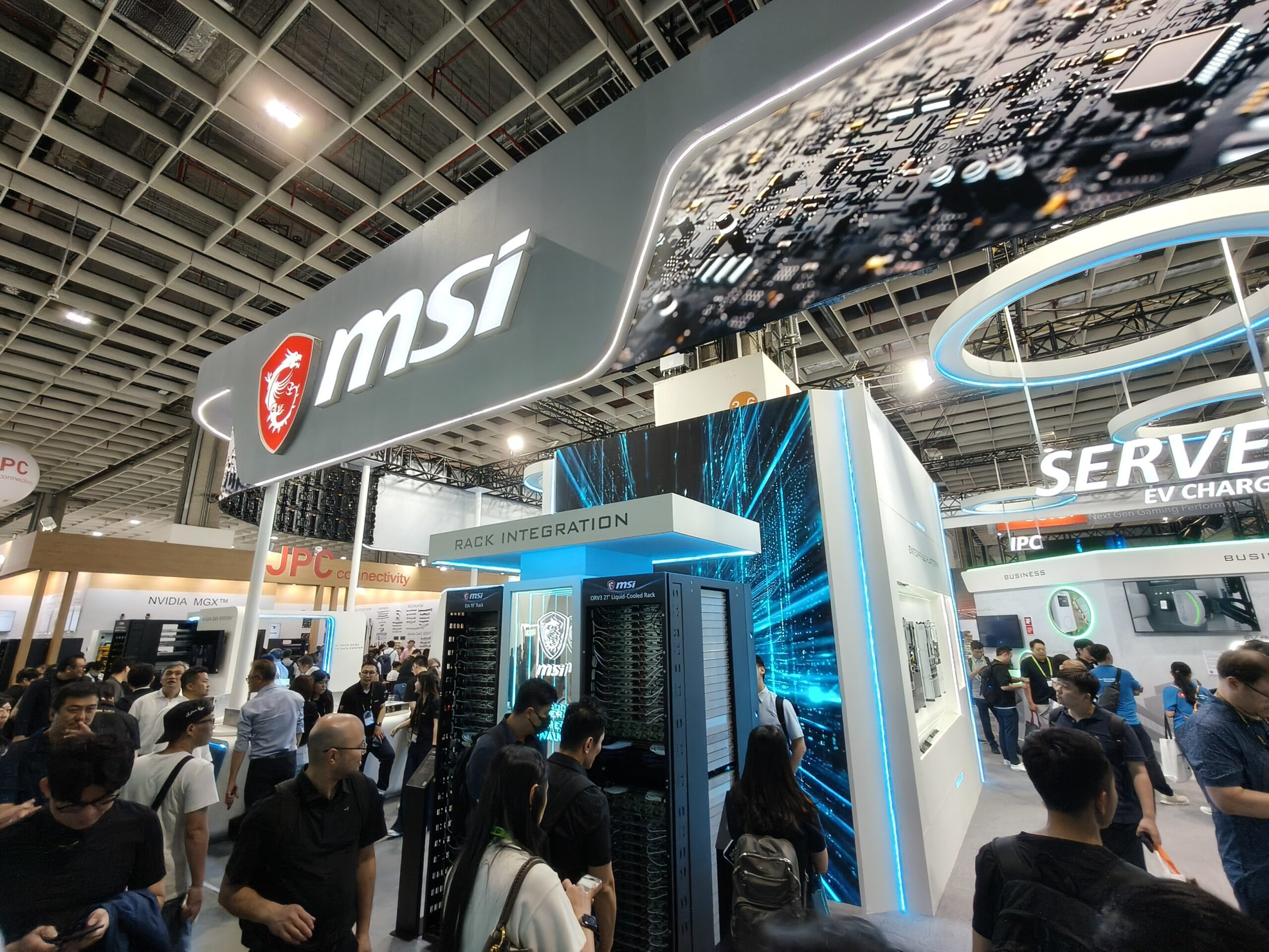 COMPUTEX 2026 微星 MSI 展位設計，南港展覽館一館一樓現場 1