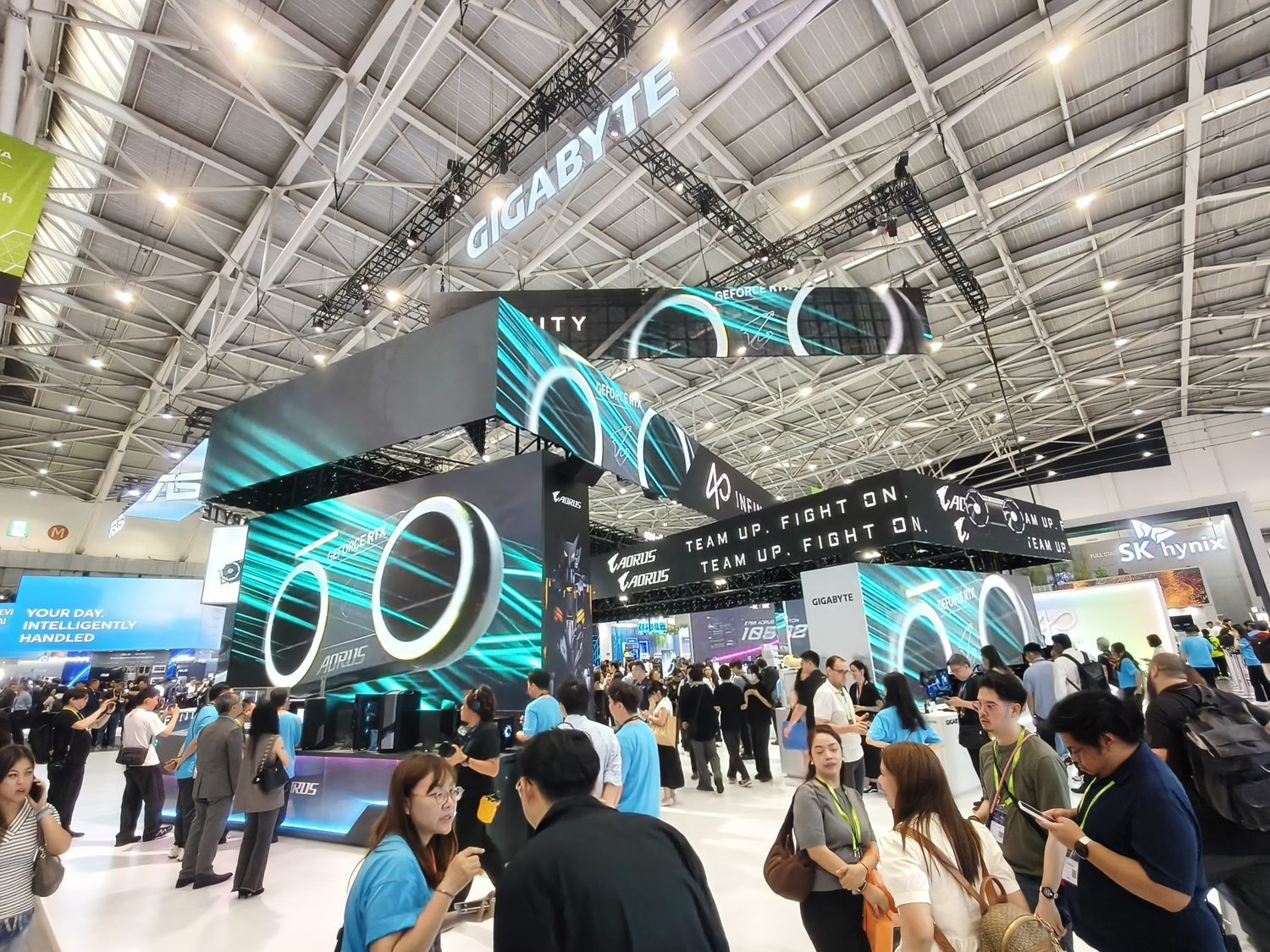 COMPUTEX 2026 技嘉 GIGABYTE 展位設計，南港展覽館一館四樓現場 4