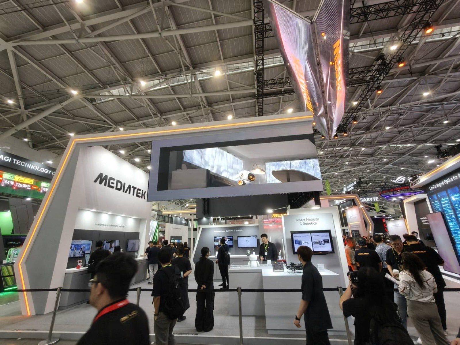 COMPUTEX 2026 聯發科 MediaTek 展位設計，南港展覽館一館四樓現場 1